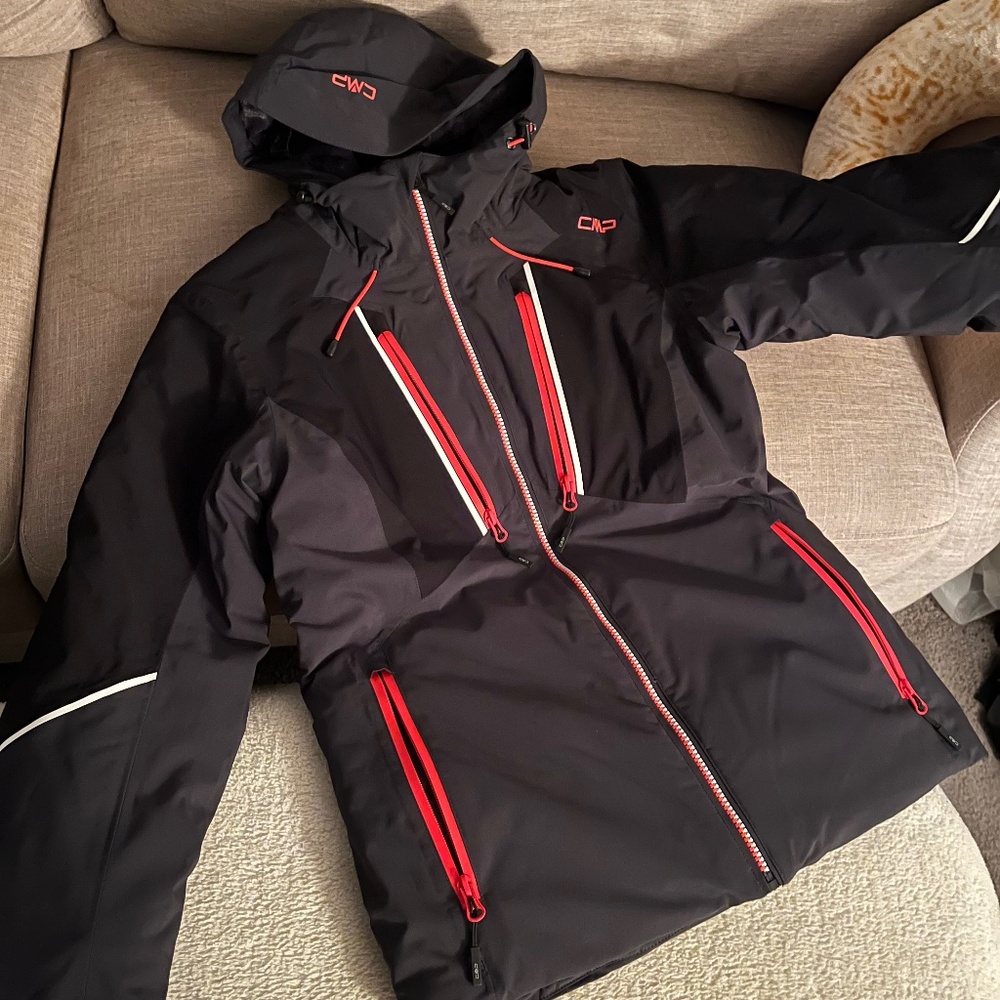 Ski Jacket S/XS Female NEW